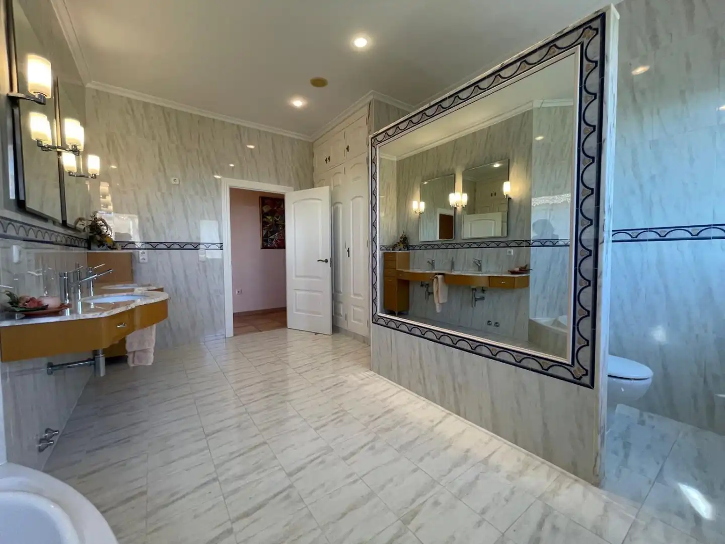 Bathroom of Houses for sale in Vinaròs  with Air Conditioner, Terrace and Furnished