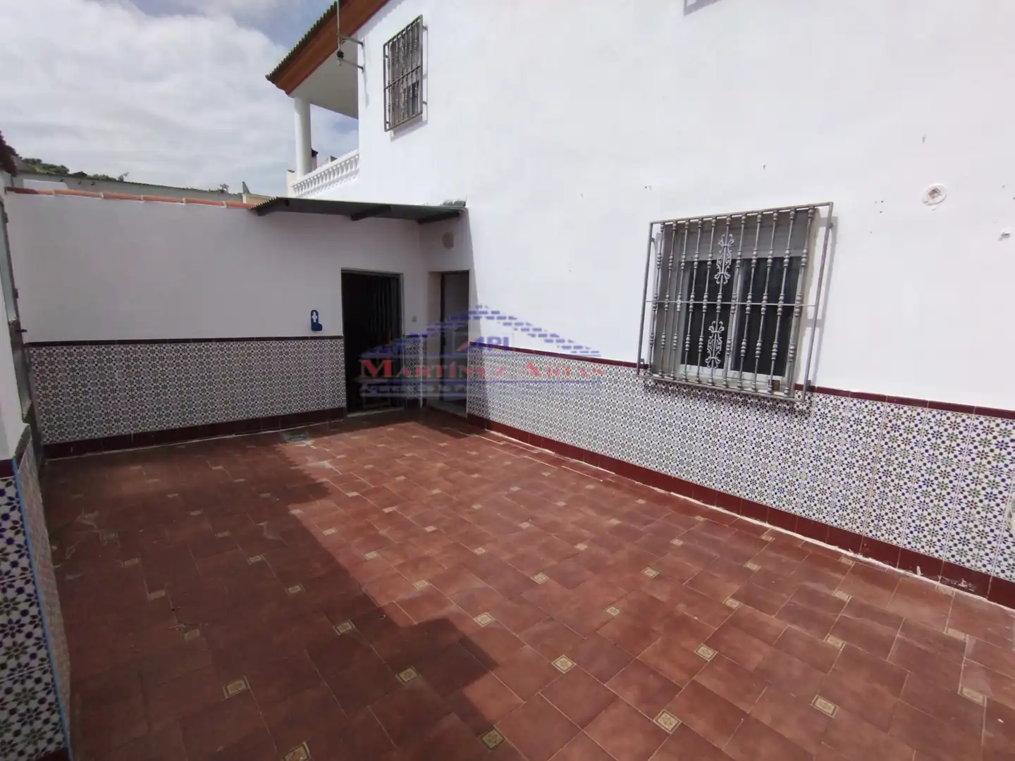 Terrace of Houses for sale in Fuerte del Rey  with Private garden, Terrace and Balcony