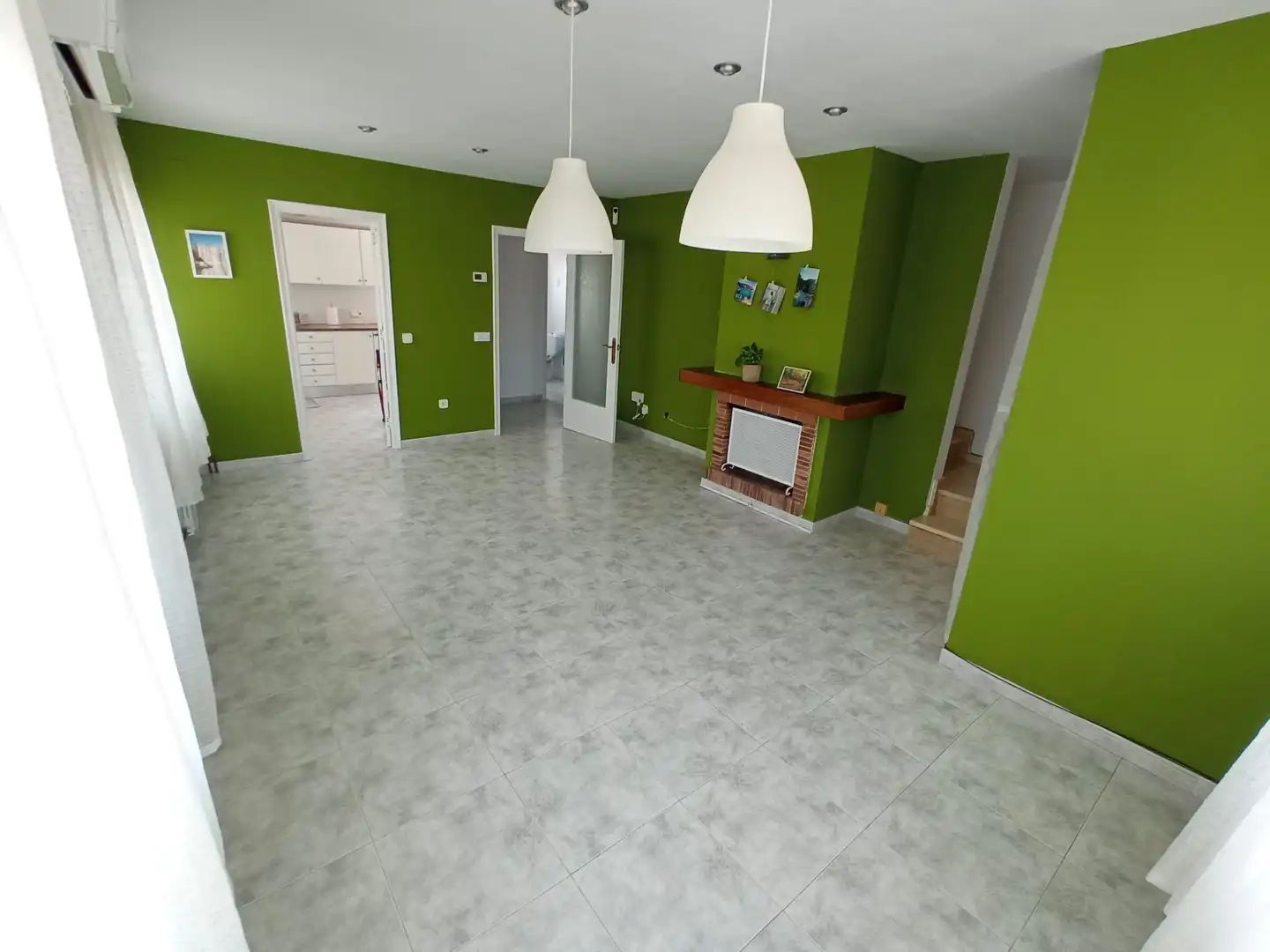 Sala de estar de Casa adosada en venta en Breda con Aire acondicionado, Calefacción y Jardín privado