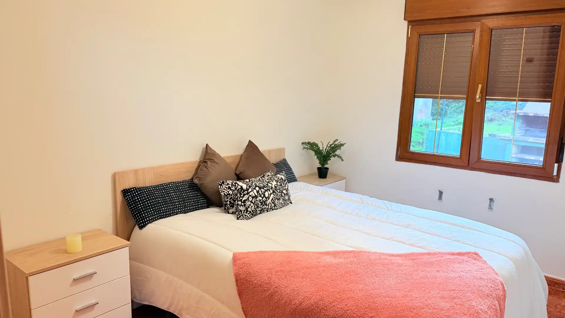 Schlafzimmer von Haus oder Chalet zur Miete in Gijón  mit Heizung, Privatgarten und Möbliert