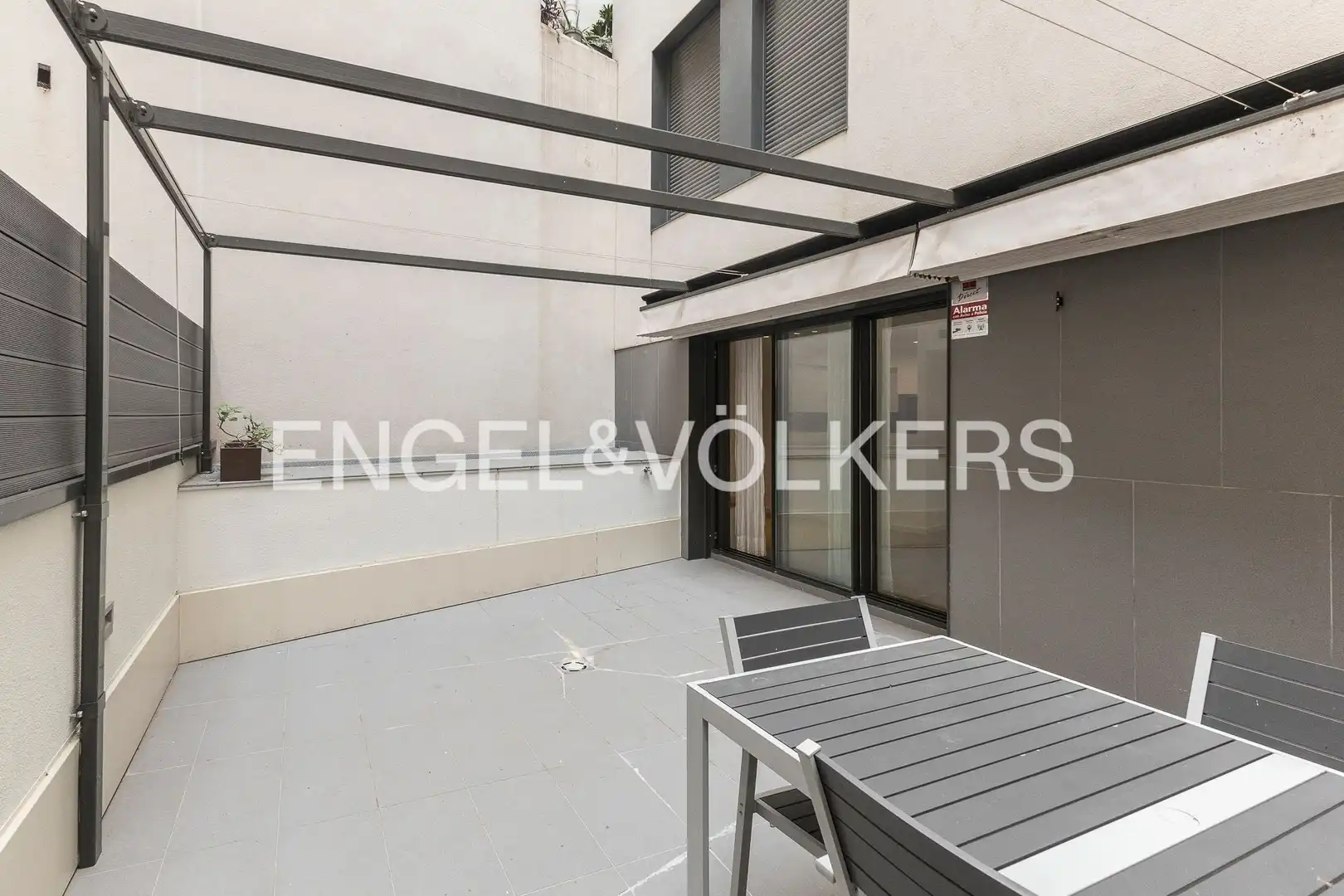 Terrassa de Apartament en venda en Barcelona amb Aire condicionat, Calefacció i Terrassa