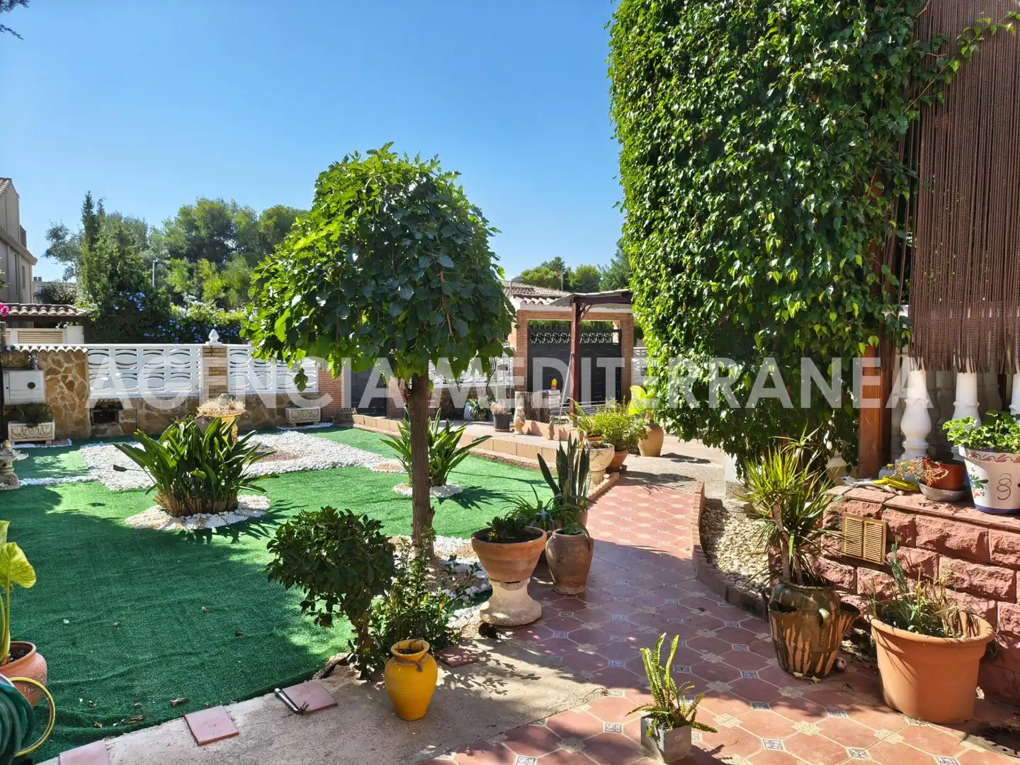 Jardí de Casa o xalet de lloguer en Paterna amb Aire condicionat, Calefacció i Jardí privat