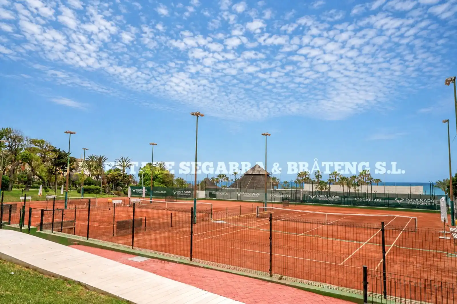 Exterior view of Attic for sale in Marbella  with Air Conditioner, Heating and Oven