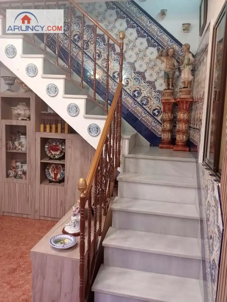 Casa o chalet en venta en Sevilla con Calefacción, Terraza y Trastero