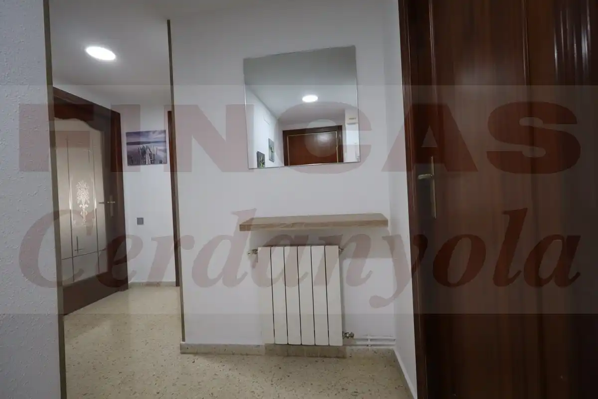 Piso en venta en Cerdanyola del Vallès con Aire acondicionado, Calefacción y Balcón