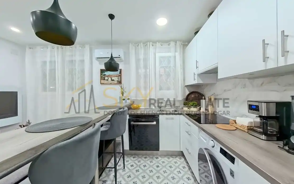Kitchen of Flat for sale in Madrid  with Air Conditioner and Heating
