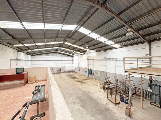 Nave industrial en Alquiler en ARTANA S/N POLIGONO INDUSTRIAL ALAPLANA NAVE 18 en Avenida Alemania-Italia