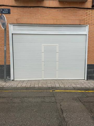 Local comercial en Venta en Calle Madrid, 13 en Casco Antiguo - La Dehesa - Los Monteros