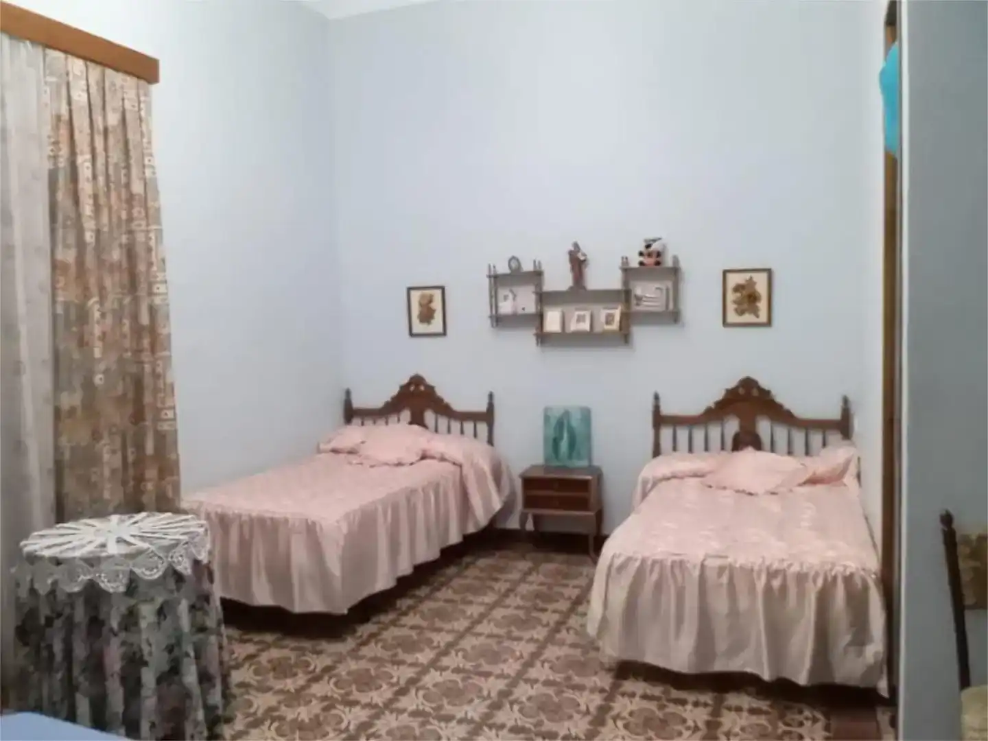 Dormitori de Casa adosada en venda en Bujalance amb Aire condicionat, Piscina i Balcó