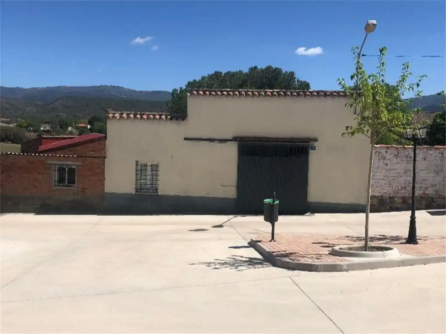 Vista exterior de Nau industrial en venda en Navas de Estena, Ciudad Real