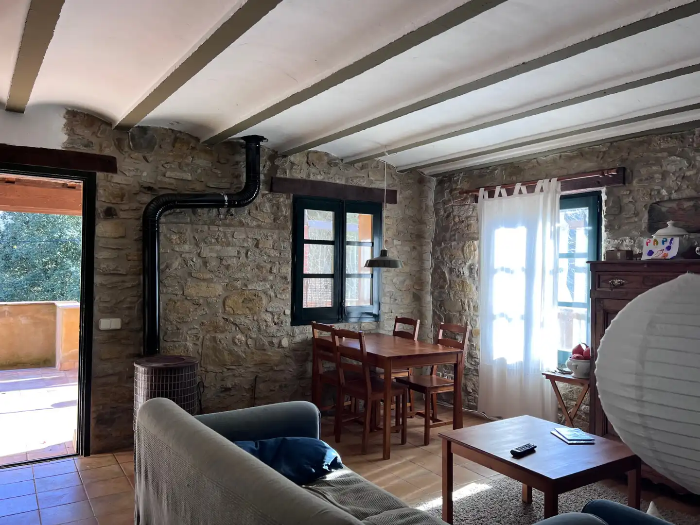 Sala d'estar de Finca rústica en venda en Mieres (Girona) amb Aire condicionat, Jardí privat i Parquet