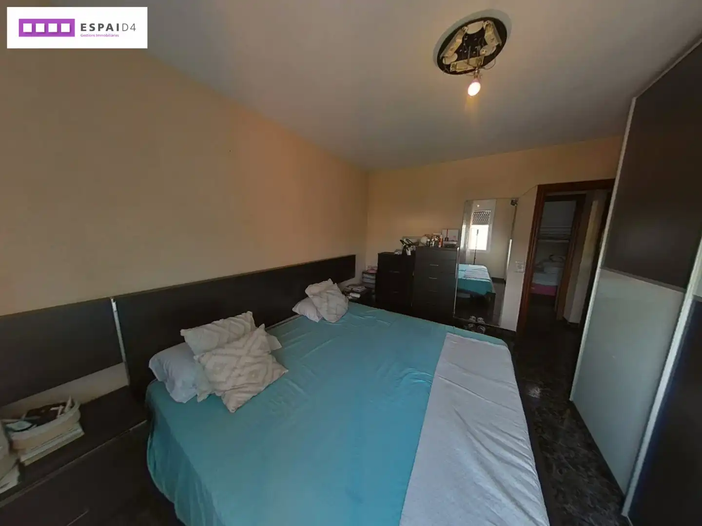Habitación de Piso en venta en Ripollet con Calefacción y Balcón