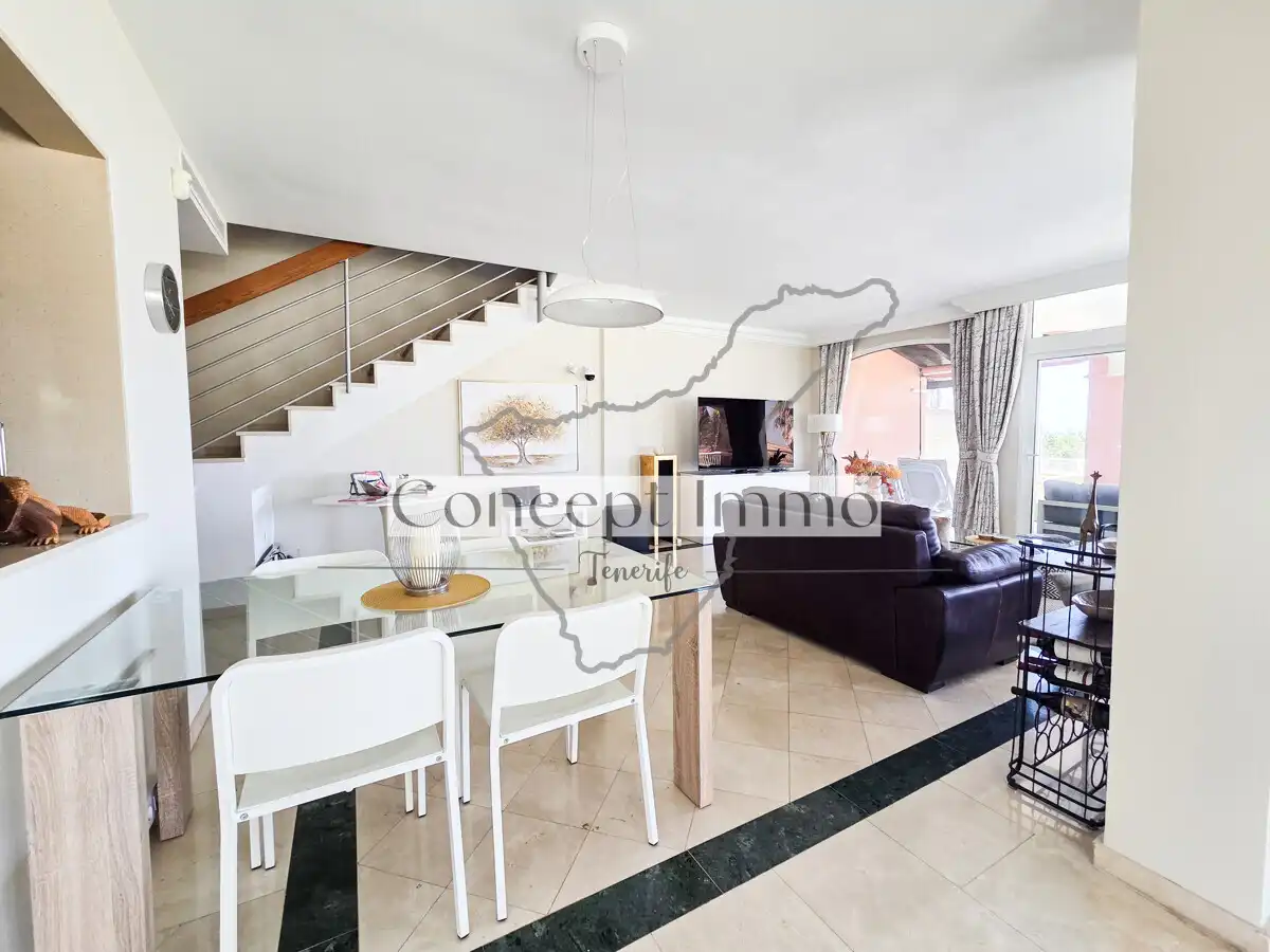 Detached homes for sale in Calle Tajore, Playa de Fañabé
