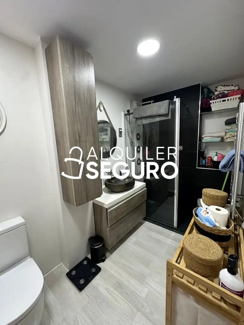 Bany de Pis de lloguer en Centro