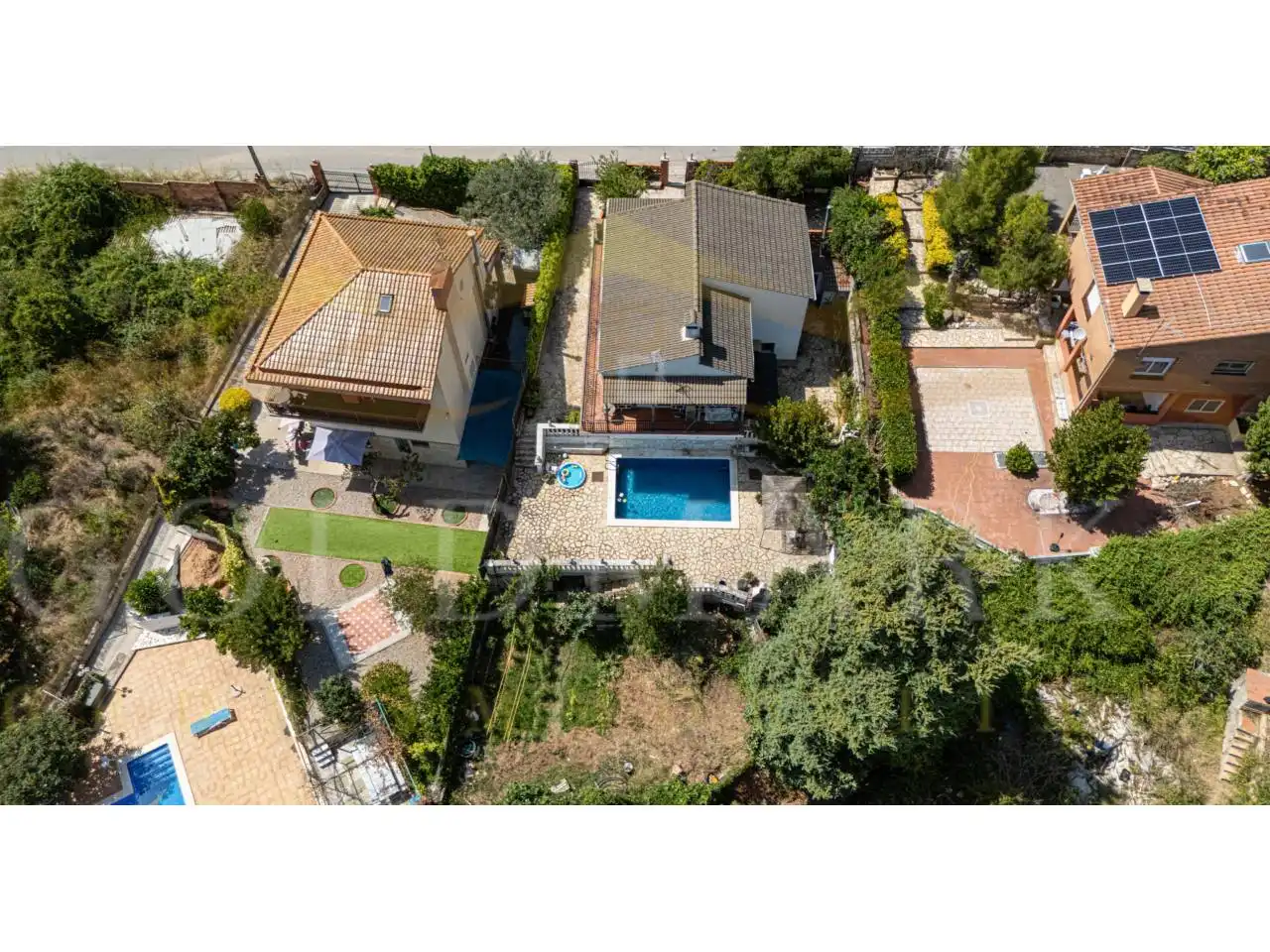 Vista exterior de Casa o xalet en venda en Corbera de Llobregat amb Calefacció, Jardí privat i Terrassa