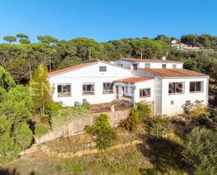 Vista exterior de Casa o xalet en venda en Quart amb Jardí privat, Terrassa i Moblat