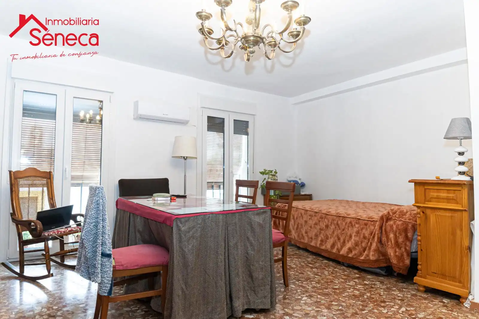 Schlafzimmer von Wohnung zum Verkauf in Córdoba mit Klimaanlage, Heizung und Terrasse