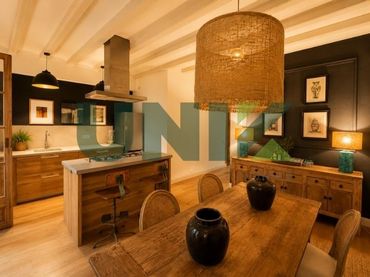 Piso en venta en Carrer AVINYO