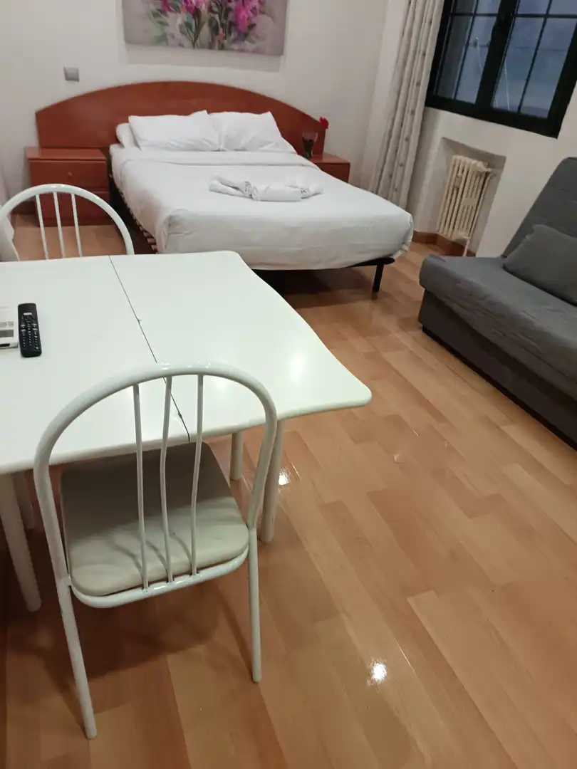 Habitación de Estudio de alquiler en Madrid