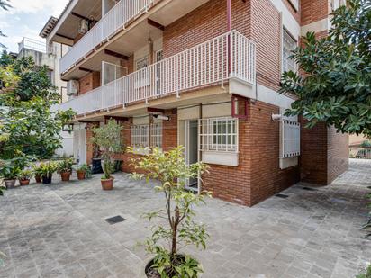 Vista exterior de Dúplex en venda en  Barcelona Capital amb Calefacció, Jardí privat i Balcó