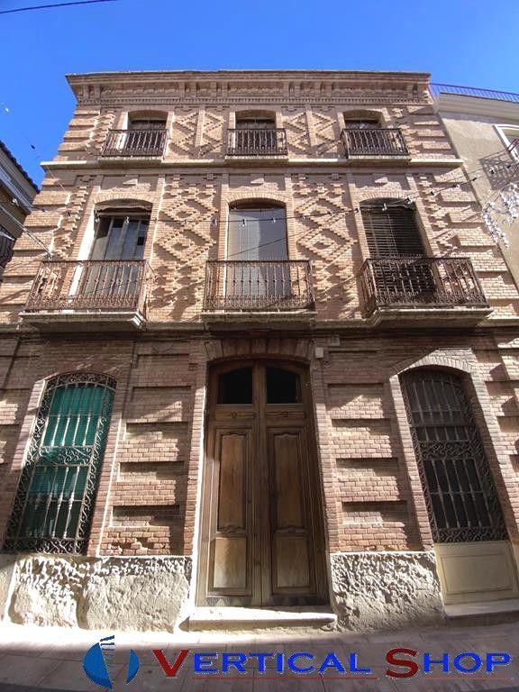 Vista exterior de Casa o xalet en venda en Caudete amb Terrassa