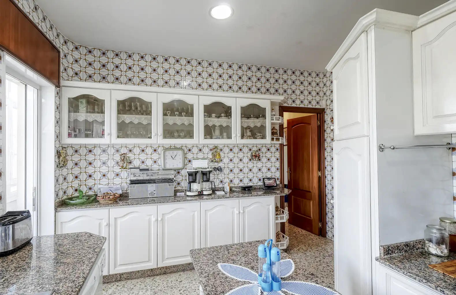 Cocina de Casa o chalet en venta en Bergondo con Calefacción, Jardín privado y Horno