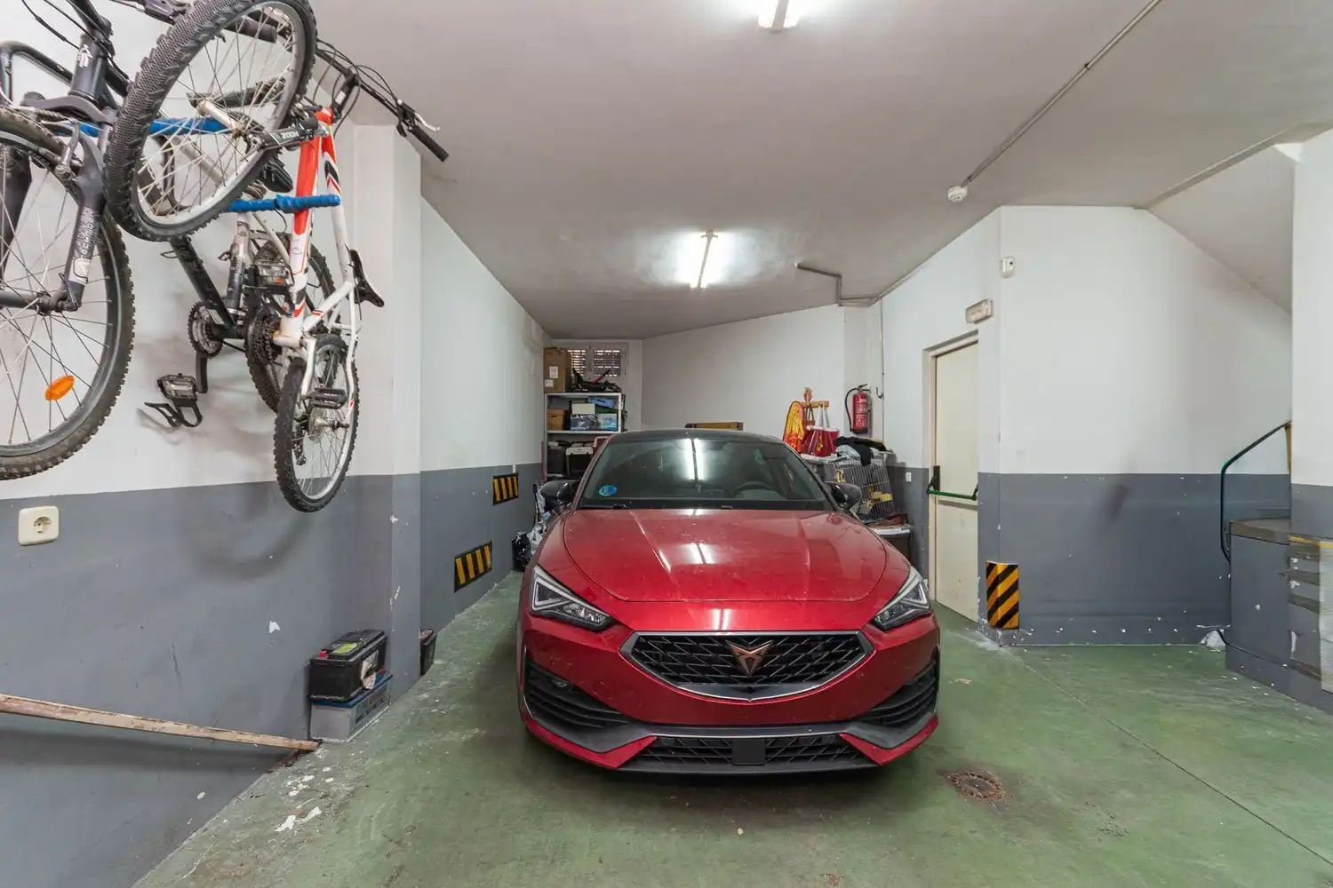 Parking of Houses for sale in Fuenlabrada  with Air Conditioner, Heating and Storage room