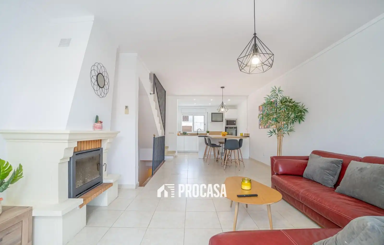Sala d'estar de Casa adosada en venda en Empuriabrava amb Aire condicionat, Calefacció i Traster