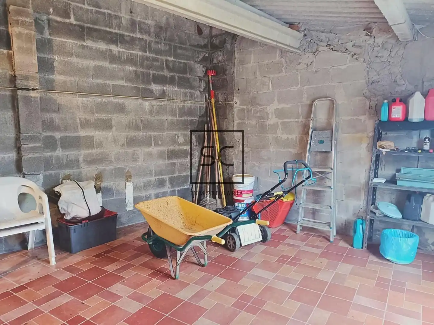 Casa o xalet en venda en Ferrol amb Calefacció, Jardí privat i Alarma