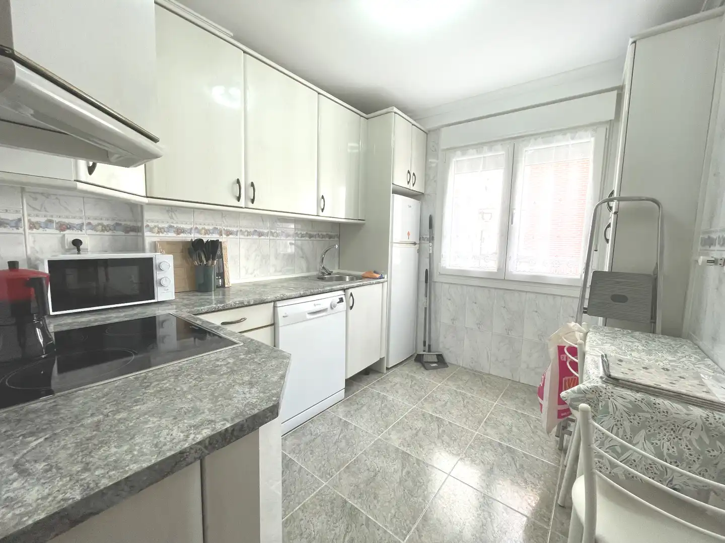 Kitchen of Flat for rent in Salamanca  with Heating, Furnished and Balcony