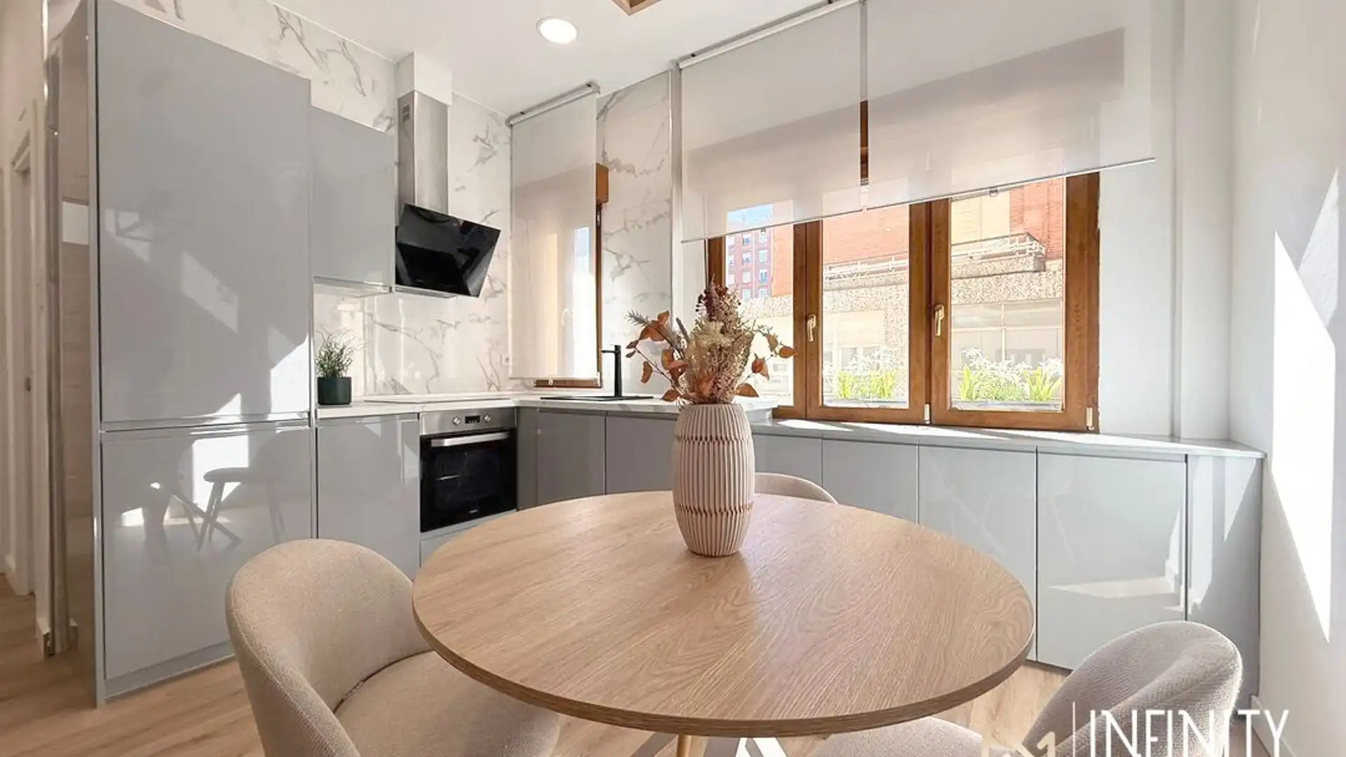 Piso en venta en Blas de Otero Kalea, San Pedro de Deusto - La Ribera