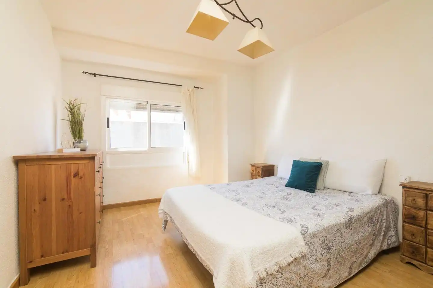 Flat for rent in El Raval - Portes Encarnades