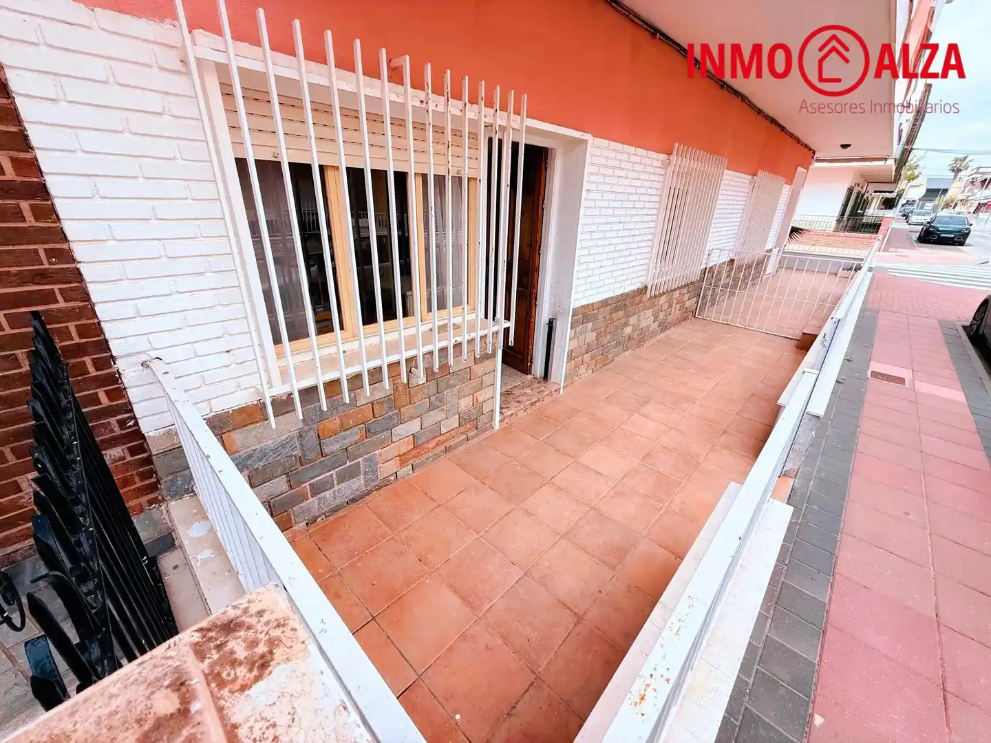 Adossat amb terrassa en venda a Centro, imagen 2