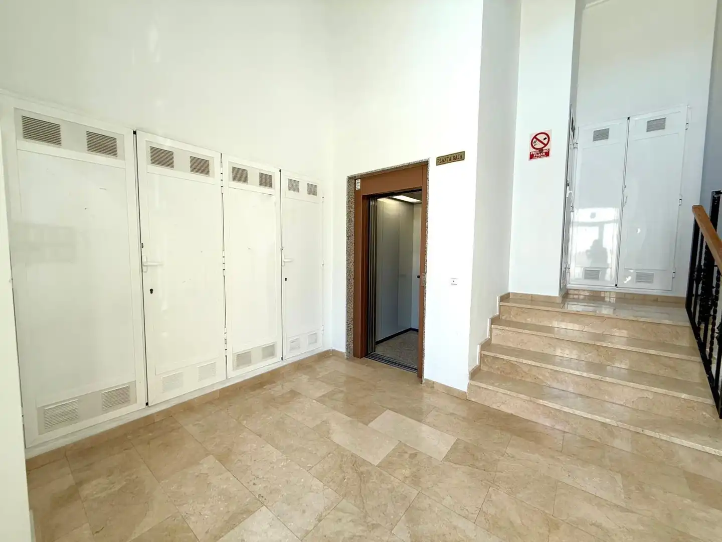 Wohnung zum Verkauf in Orihuela mit Terrasse, Abstellraum und Balkon