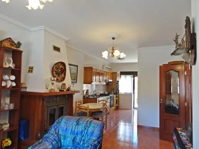 Sala de estar de Casa o chalet en venta en Cascajares de la Sierra con Trastero y Amueblado