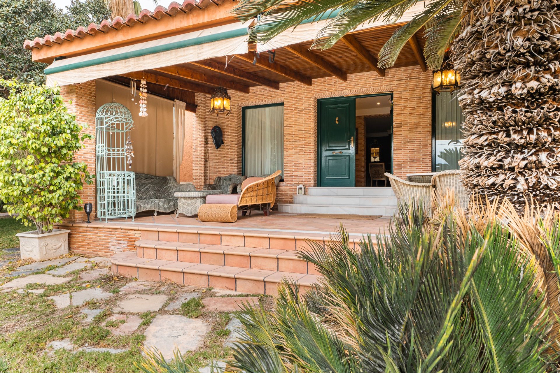 Terrace of House or chalet for sale in Elche / Elx  with Air Conditioner, Heating and Private garden
