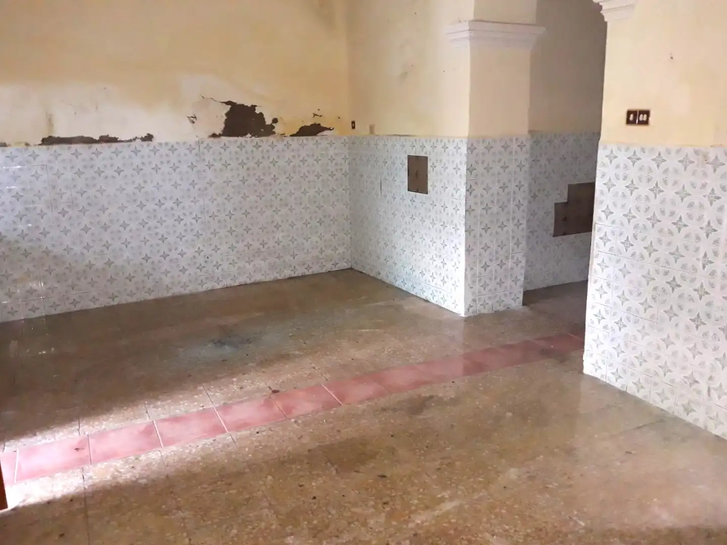 Kitchen of Houses for sale in Medina de las Torres  with Terrace and Oven