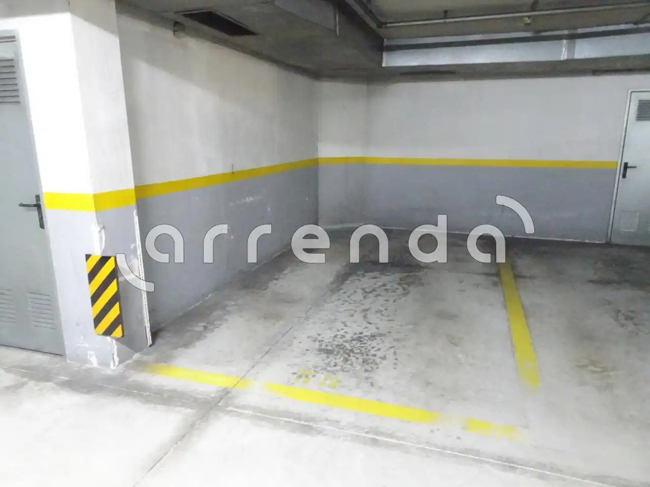 Parkplatz von Wohnung zur Miete in Santander mit Heizung und Möbliert