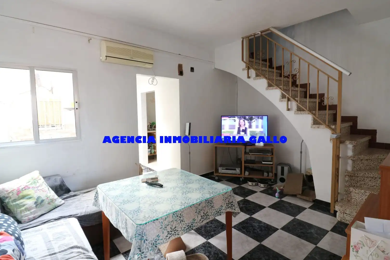 Casa adosada en venta en Sevilla