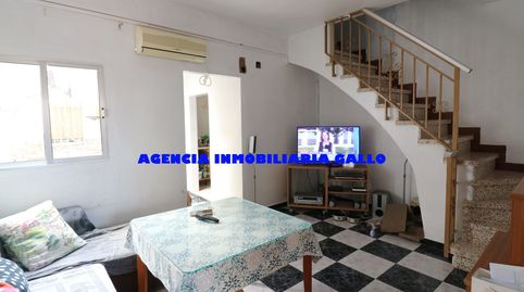 Foto 5 de Casa adosada en venta en La Plata, Sevilla Capital