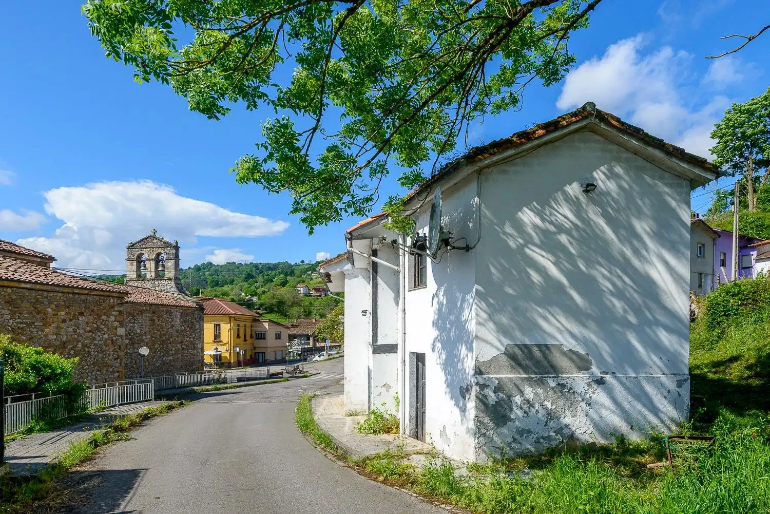 Vista exterior de Casa o chalet en venta en Bimenes