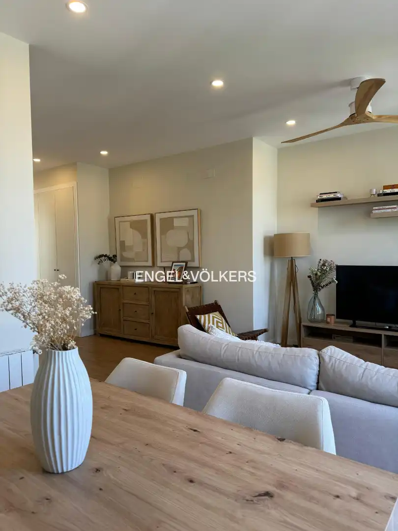 Sala de estar de Piso de alquiler en Madrid con Calefacción, Parquet y Balcón