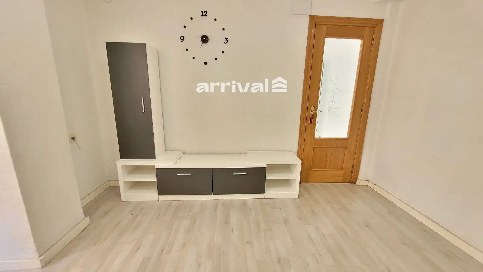 Sala d'estar de Pis en venda en Valencia amb Parquet, Terrassa i Moblat