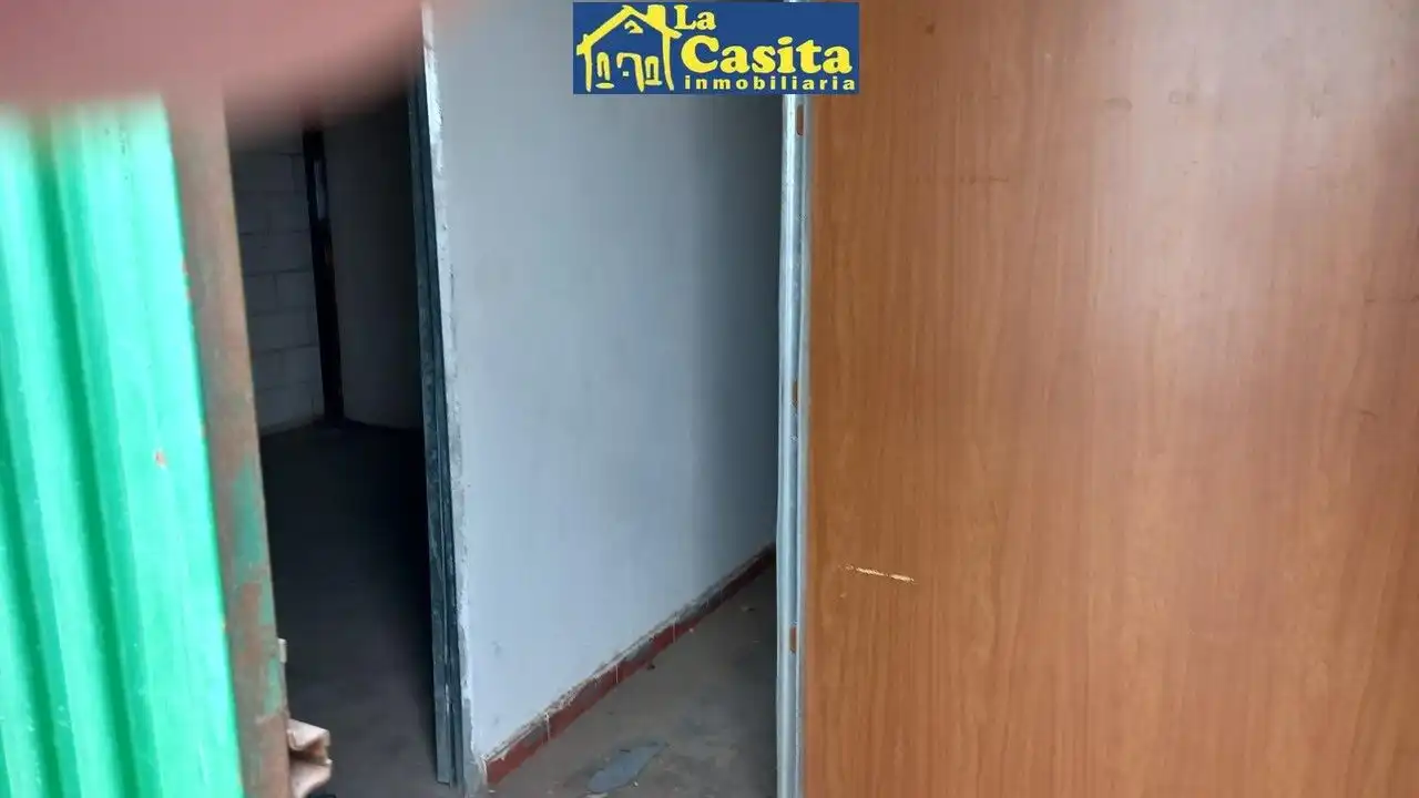 Industrial building for sale in Calle Socuéllamos, imagen 6