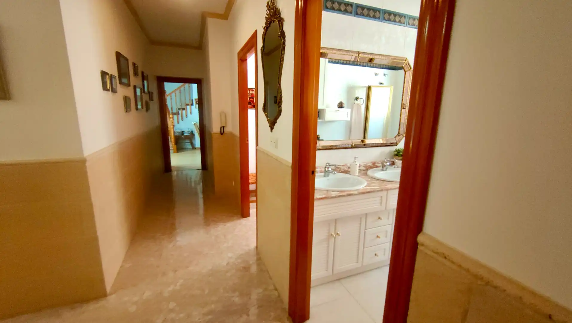 Casa o xalet en venda en Elche / Elx amb Aire condicionat, Calefacció i Jardí privat