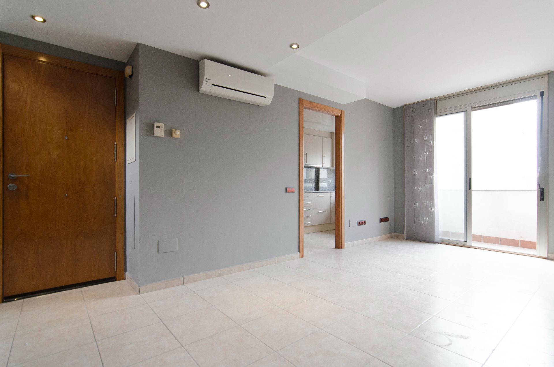 Duplex for rent in Manresa  with Air Conditioner, Heating and Terrace