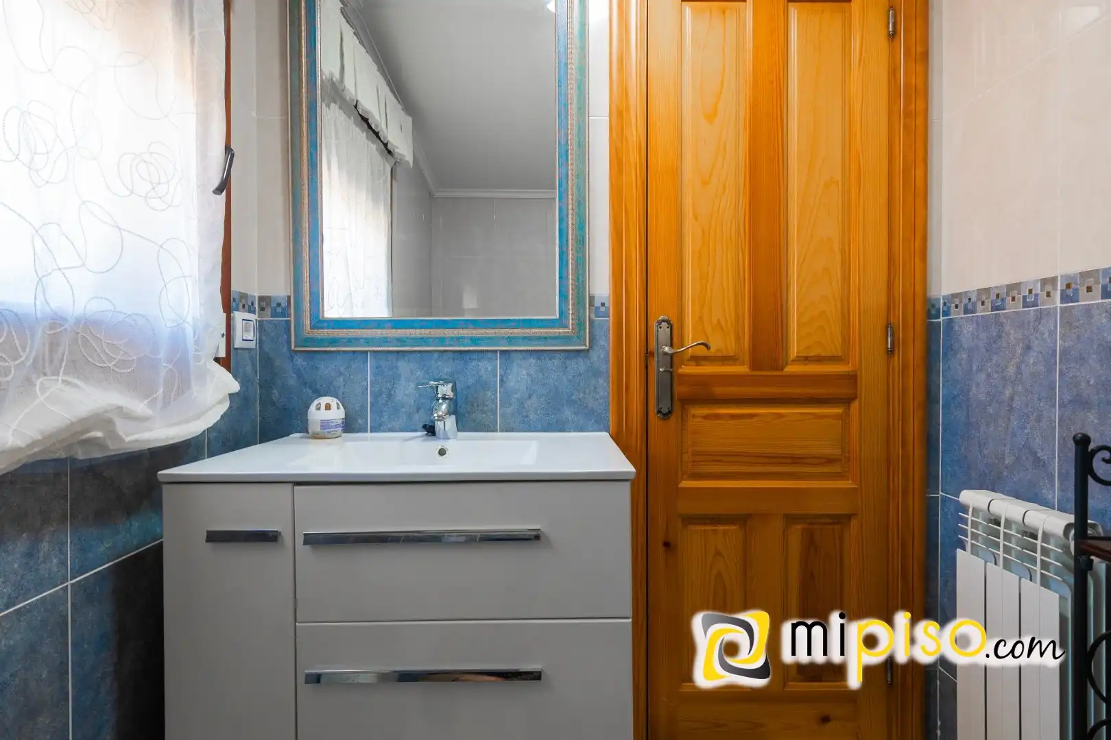 Baño de Casa o chalet en venta en Laredo con Calefacción y Jardín privado