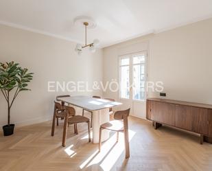 Menjador de Apartament de lloguer en  Barcelona Capital amb Aire condicionat, Calefacció i Parquet