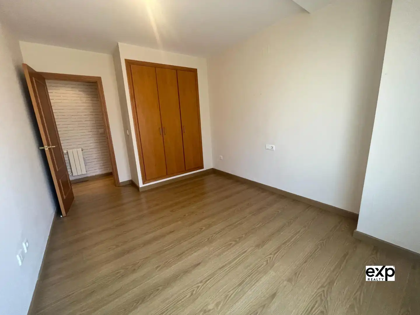 Schlafzimmer von Dachboden zum Verkauf in Xirivella mit Klimaanlage, Heizung und Abstellraum