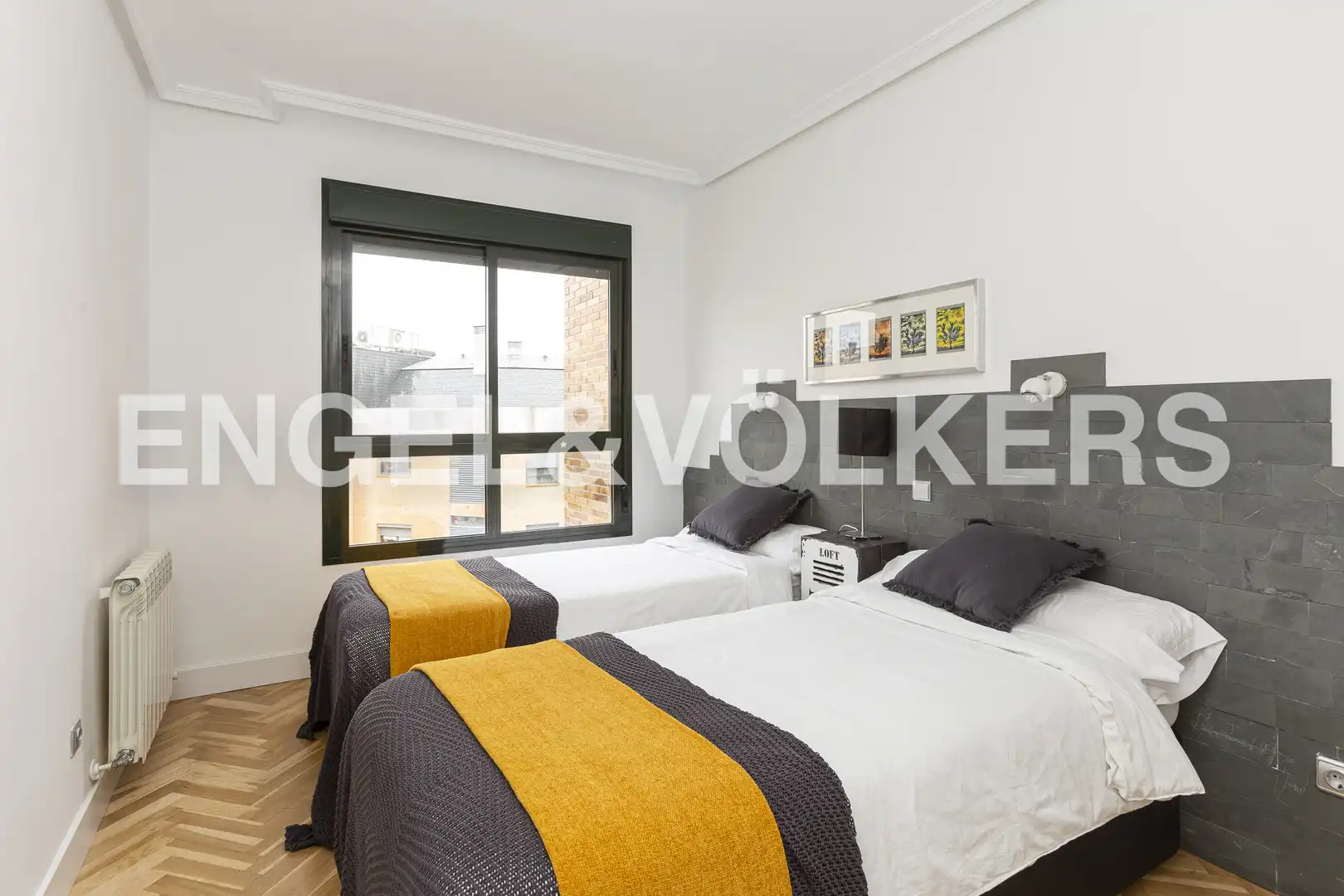 Bedroom of Attic for rent in Madrid  with Air Conditioner, Heating and Parquet flooring
